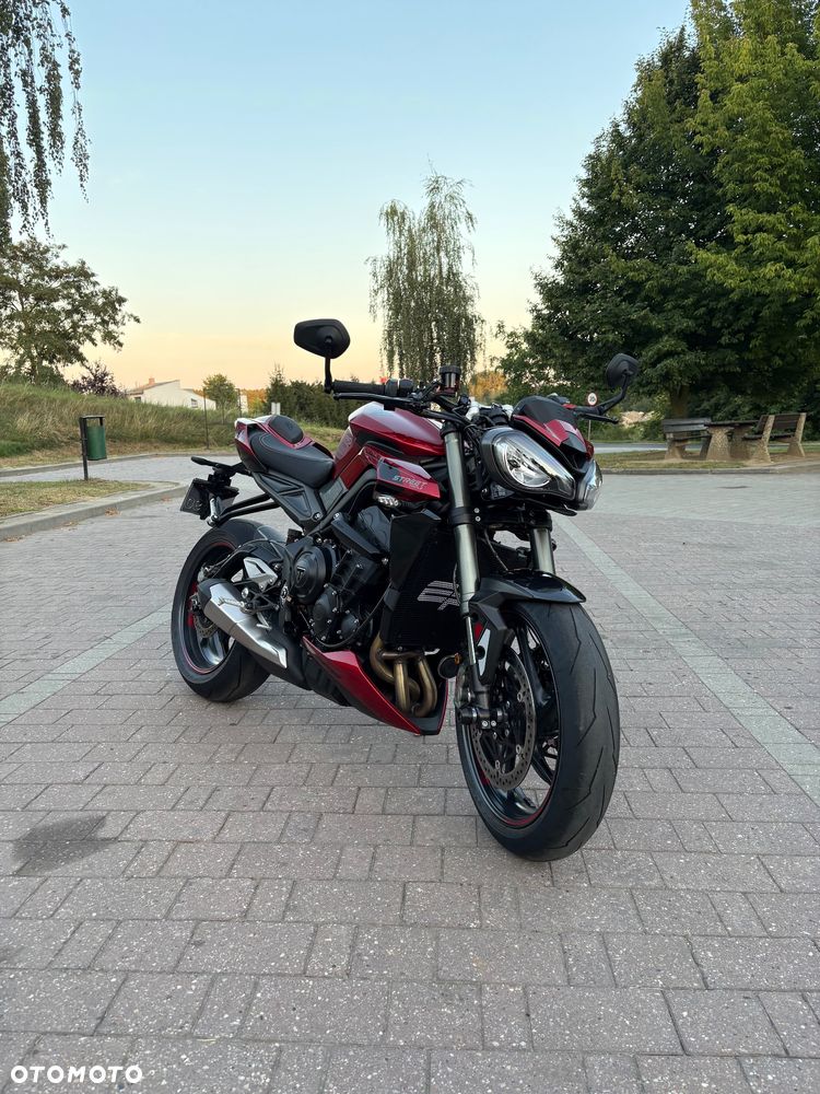 Triumph Street Triple - 6