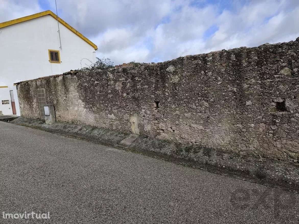 Lote Urbano de 726m² em Comenda, Portugal - Grande imagem: 4/5