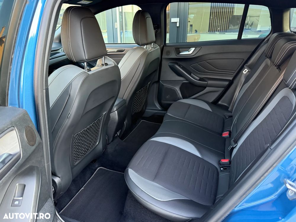 Ford Focus 2.0 EcoBlue S&S ST - 12