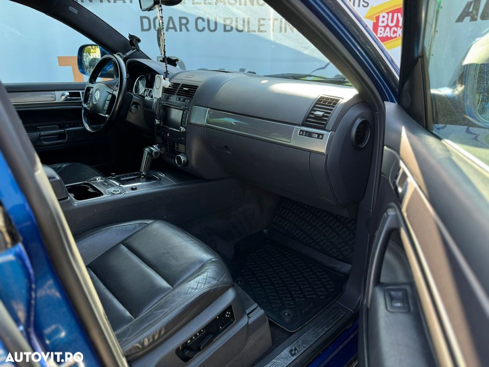 Volkswagen Touareg - 21