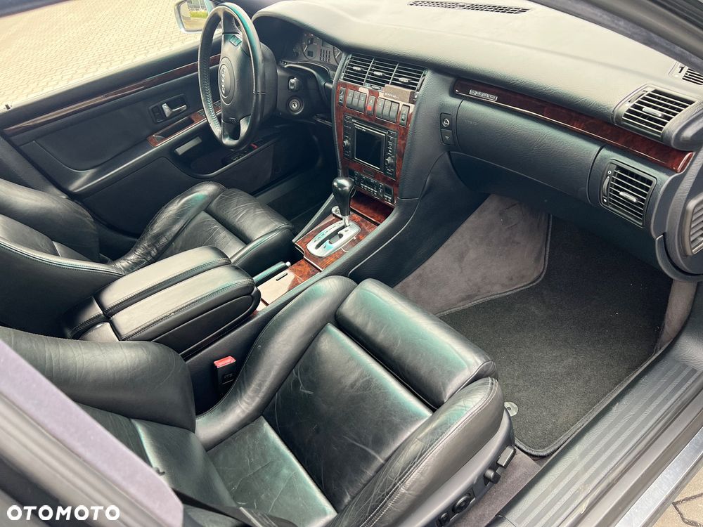 Audi S8 - 18