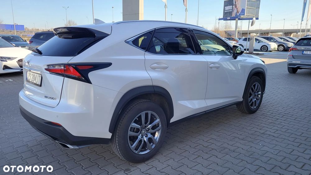 Lexus NX 200t Comfort AWD - 8