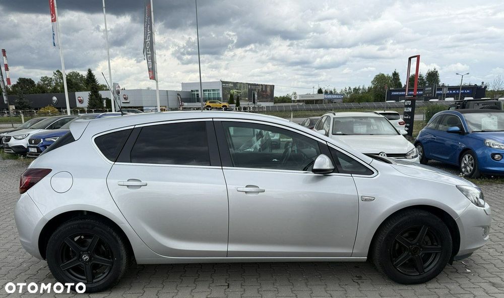 Opel Astra - 8