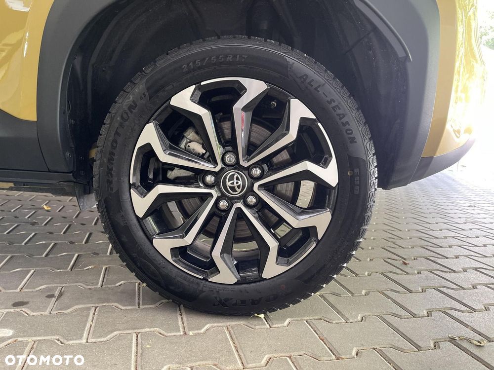 Toyota Yaris Cross - 24