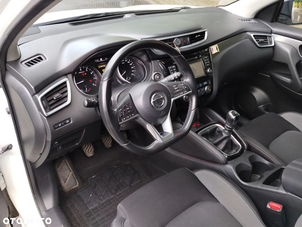 Nissan Qashqai 1.2 DIG-T N-Connecta - 12