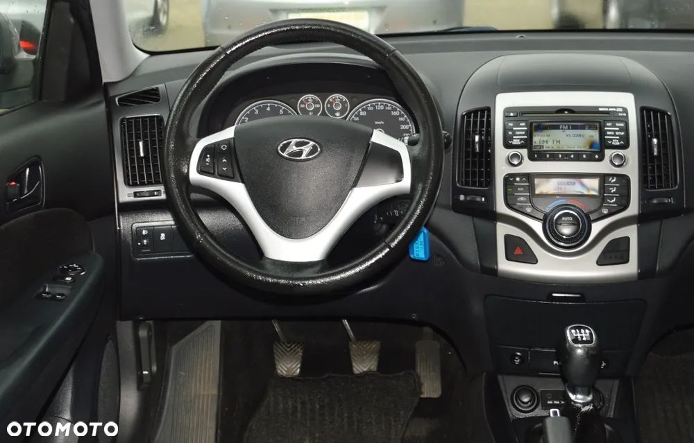 Hyundai i30 1.4 Base - 27
