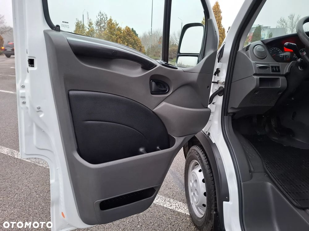 Iveco Daily 2014 35S15 SKRZYNIOWY PAKA 2.3 145KM 3osobowy - 19
