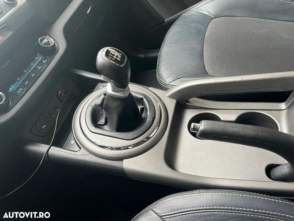 Kia Sportage 1.7 DSL MT 4x2 STYLE - 5