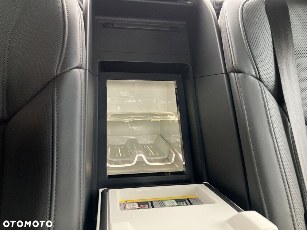 Audi A8 - 23