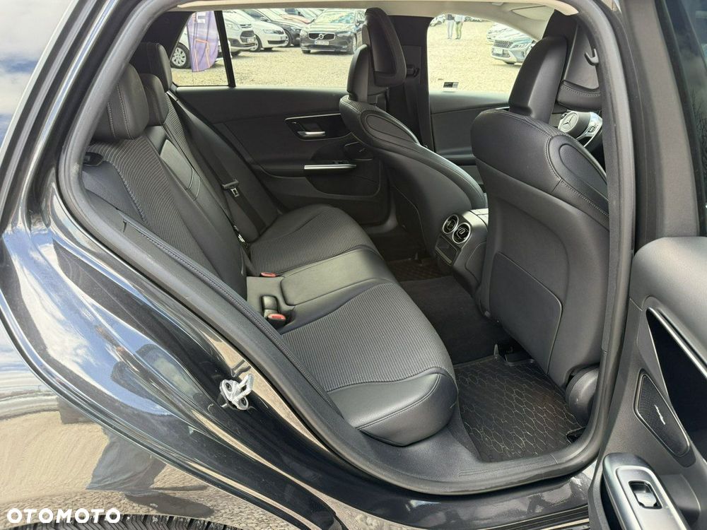 Mercedes-Benz Klasa C - 28