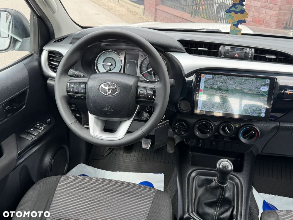 Toyota Hilux 2.4 D-4D Double Cab DLX 4x4 - 9