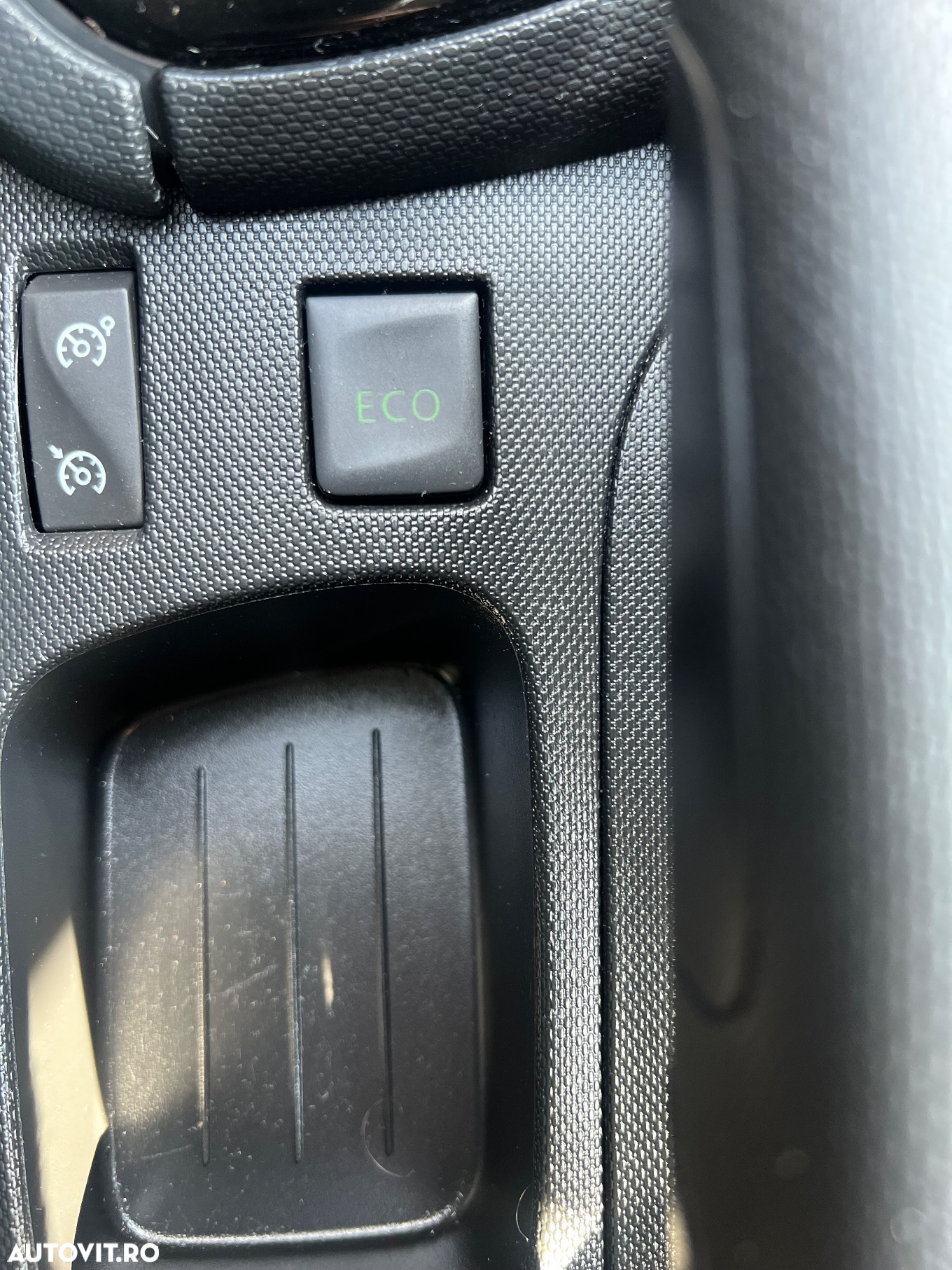 Renault Clio (Energy) dCi 90 Start & Stop INTENS - 23