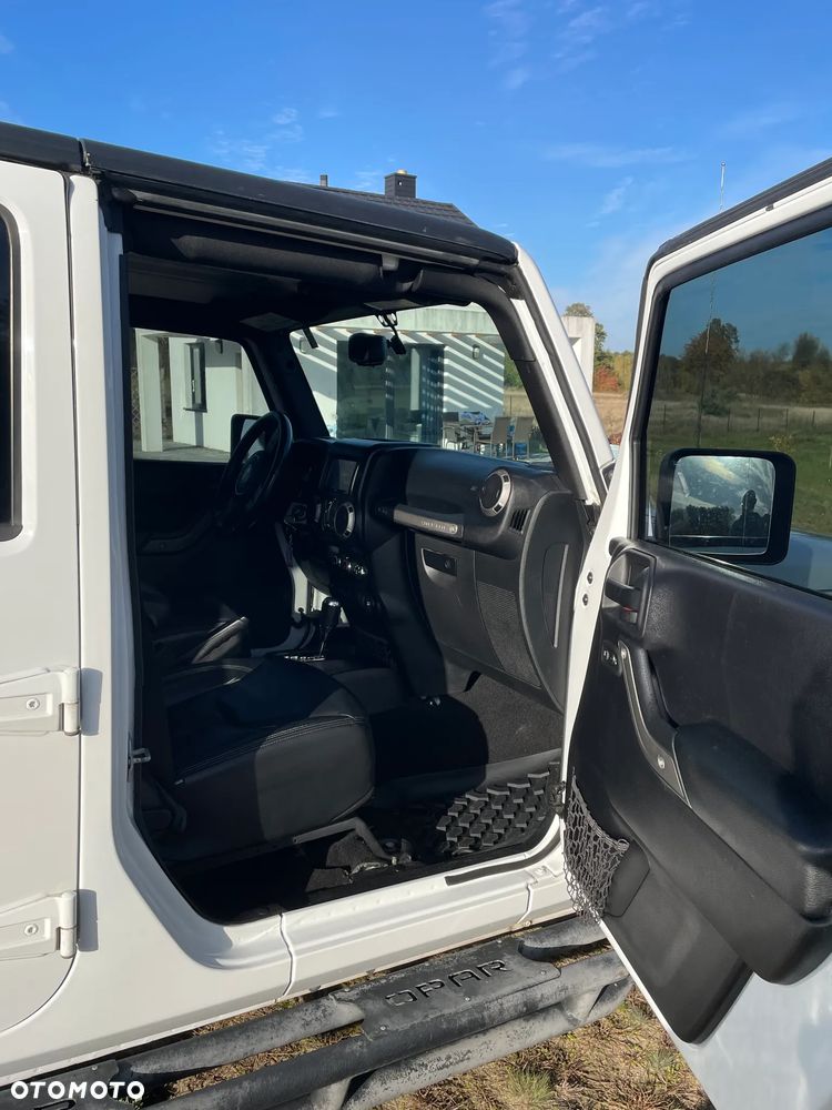 Jeep Wrangler - 17