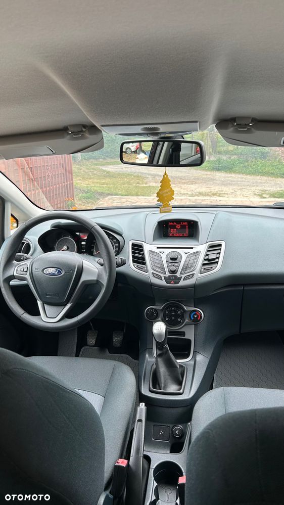Ford Fiesta - 10