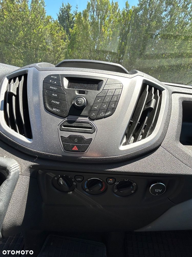 Ford Transit - 13