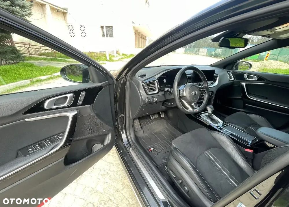 Kia Ceed 1.6 CRDi mHEV GT-Line DCT - 10