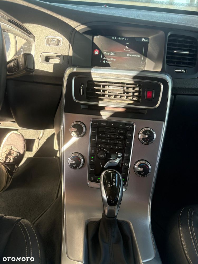 Volvo S60 - 19