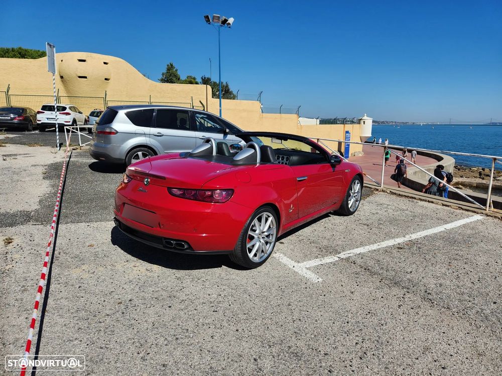 Alfa Romeo Spider 2.4 JTDM - 10