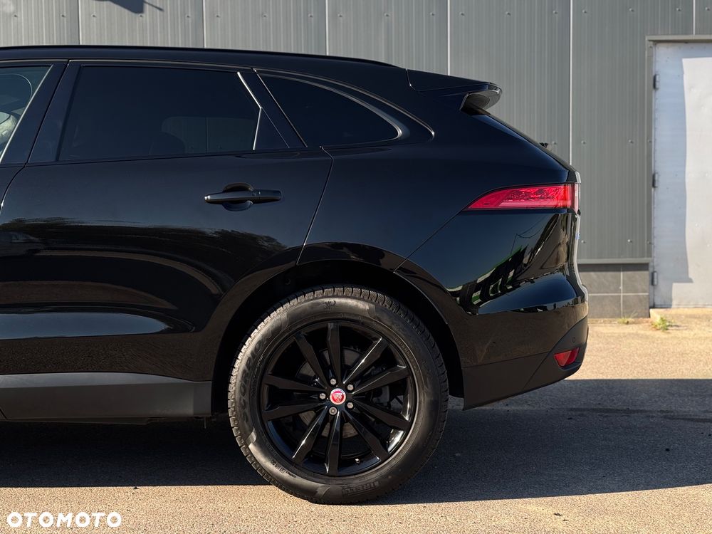 Jaguar F-Pace 30t AWD Prestige - 7