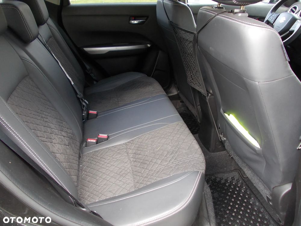 Suzuki Vitara - 12