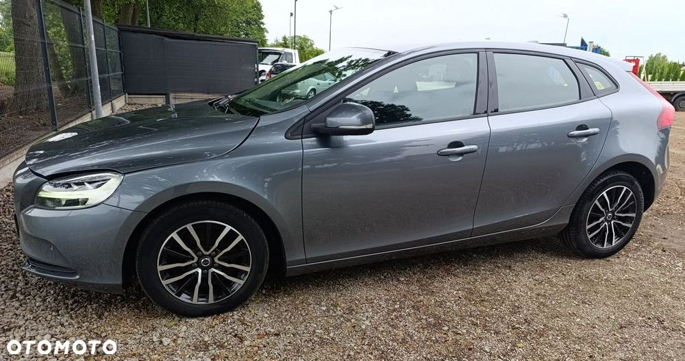 Volvo V40 - 2