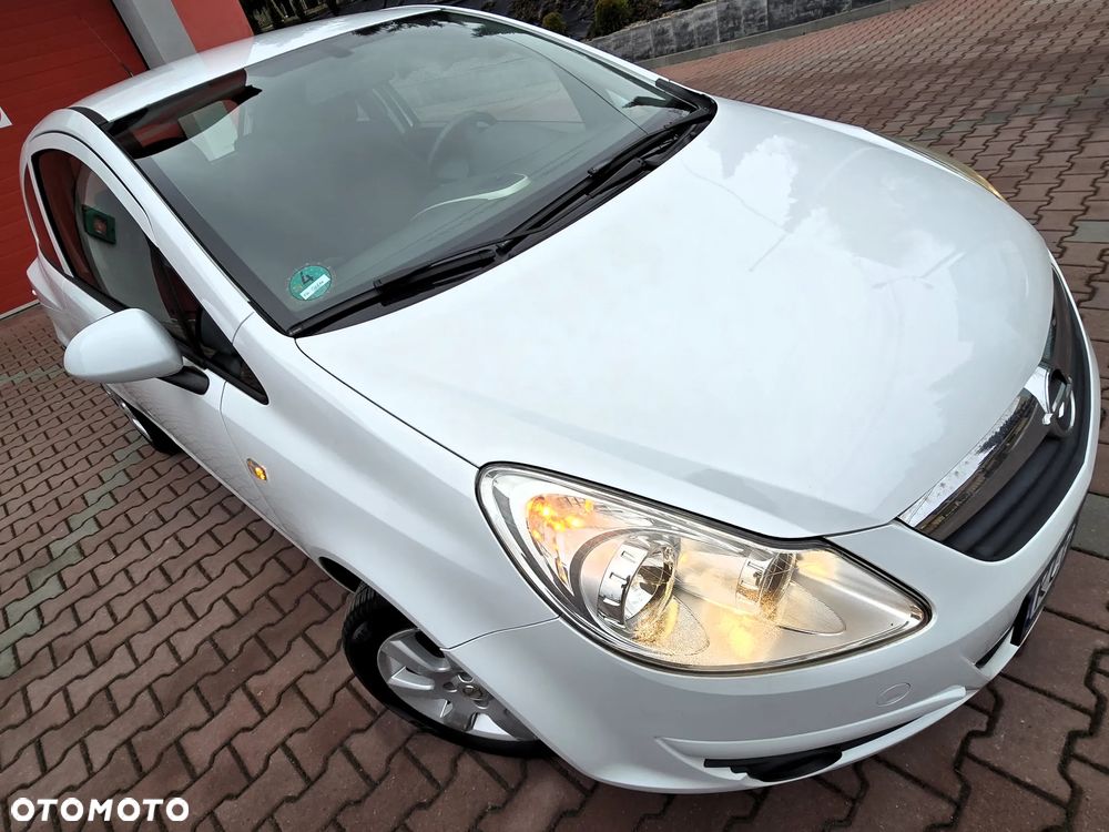 Opel Corsa 1.2 16V Innovation 110 Jahre - 12
