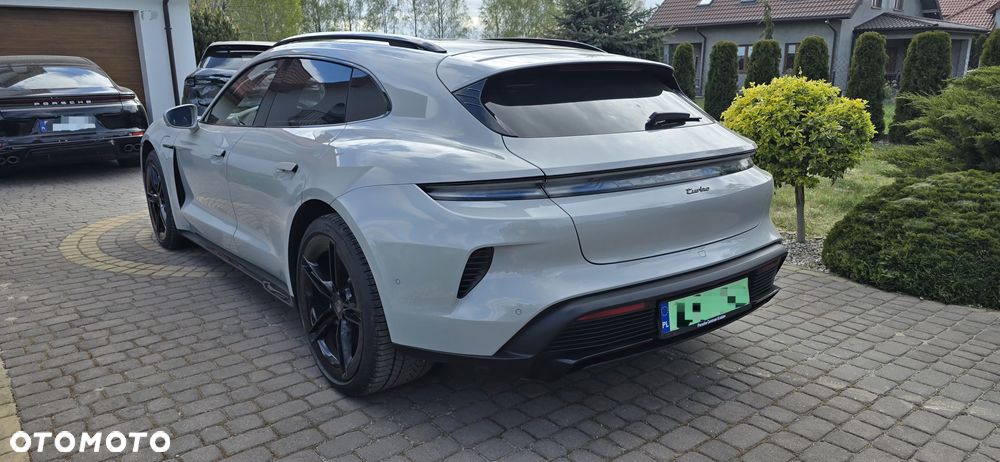 Porsche Taycan - 2