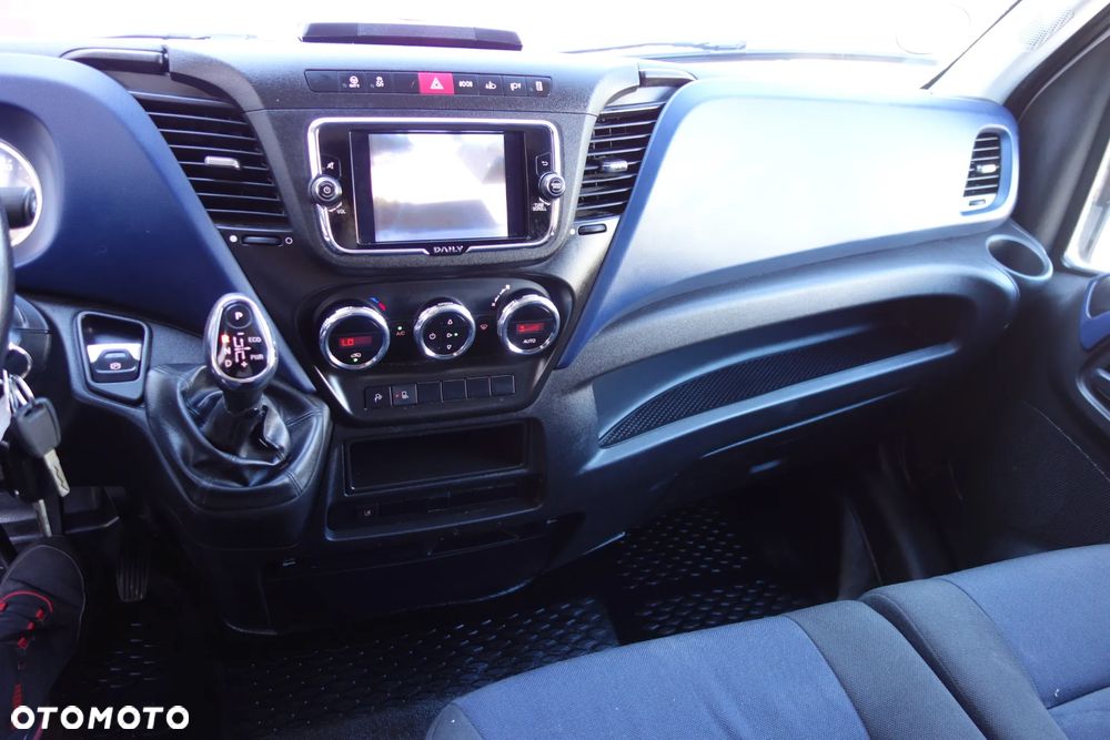 Iveco Daily Automat Bliźniak 35-180 L3H2 Klima Webasto Kamera Ledy - 20