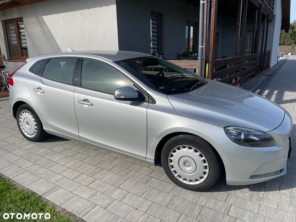Volvo V40 T2 - 3