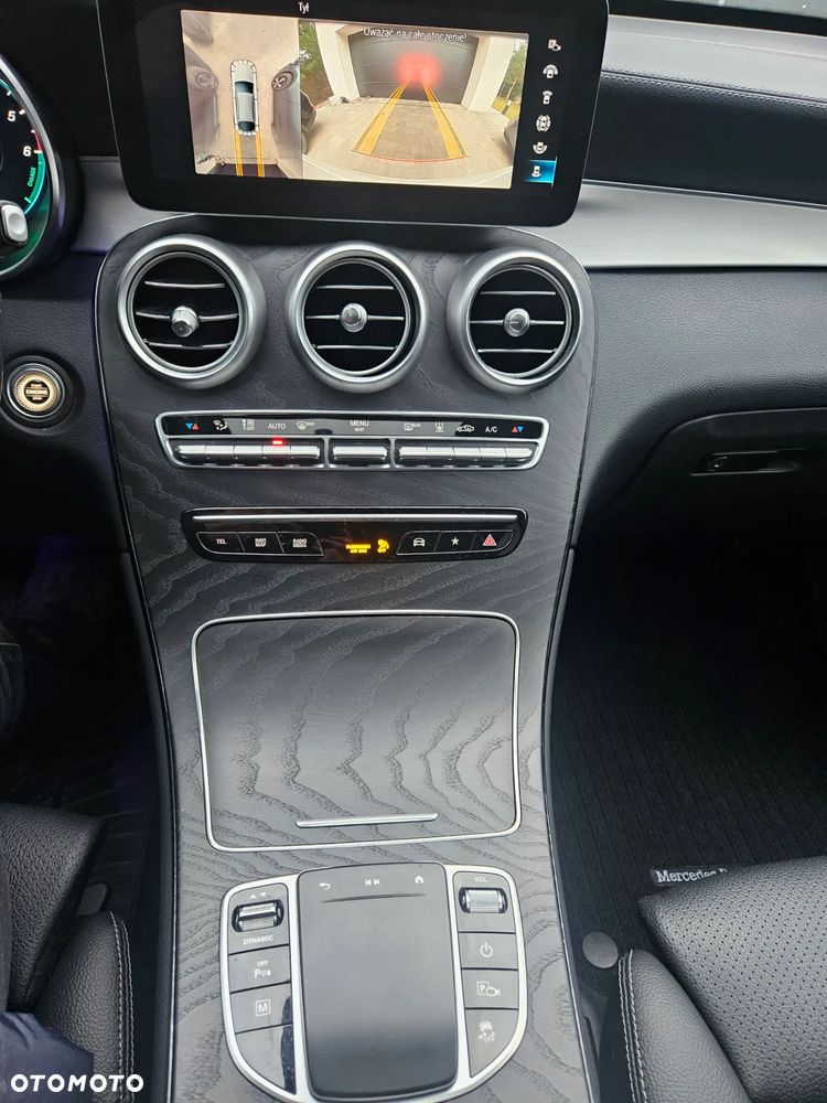Mercedes-Benz GLC 300 de 4Matic 9G-TRONIC Exclusive - 17