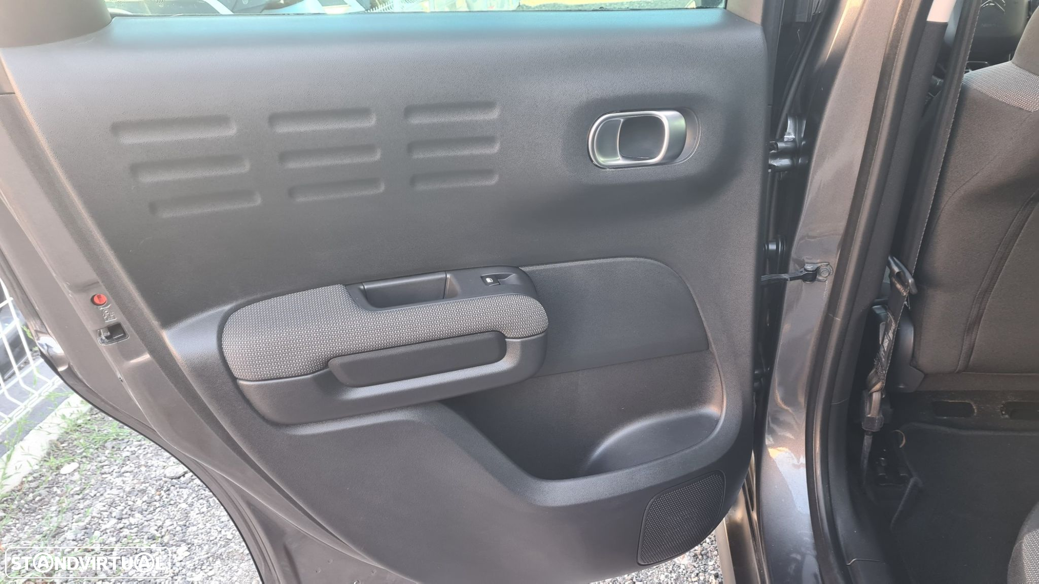 Citroën C3 Aircross 1.5 BlueHDi Shine EAT6 S&S - 42