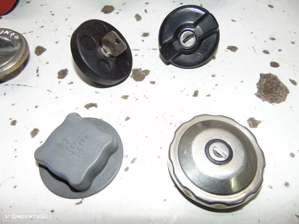 Antigos tampões de combustível - 7