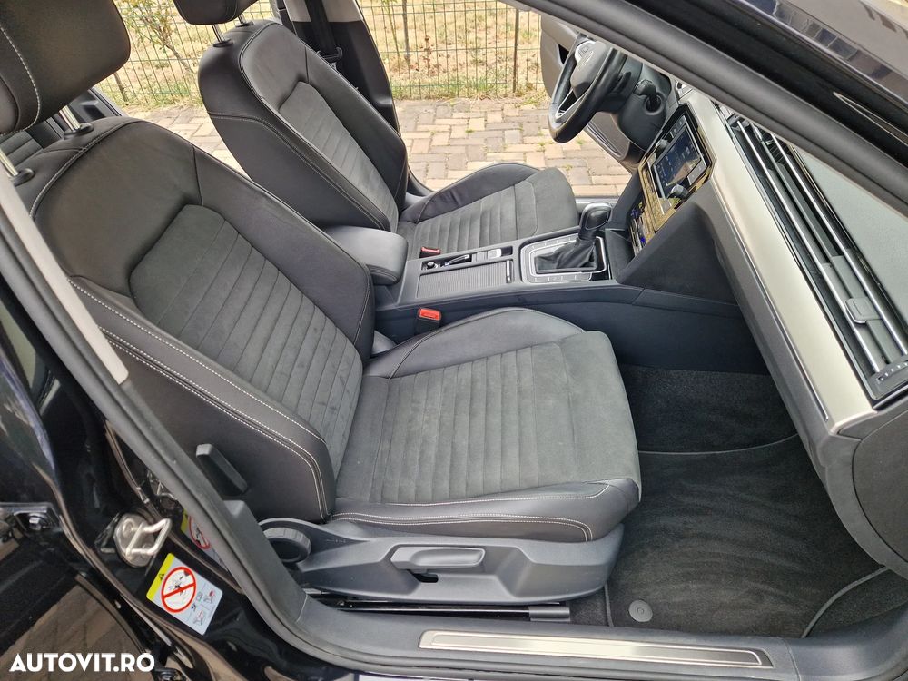 Volkswagen Passat 2.0 TDI DSG Highline - 13