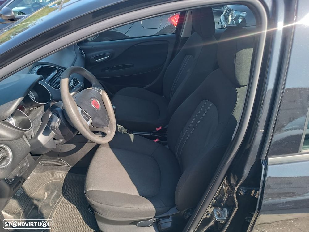 Fiat Punto 1.2 Lounge S&S - 9