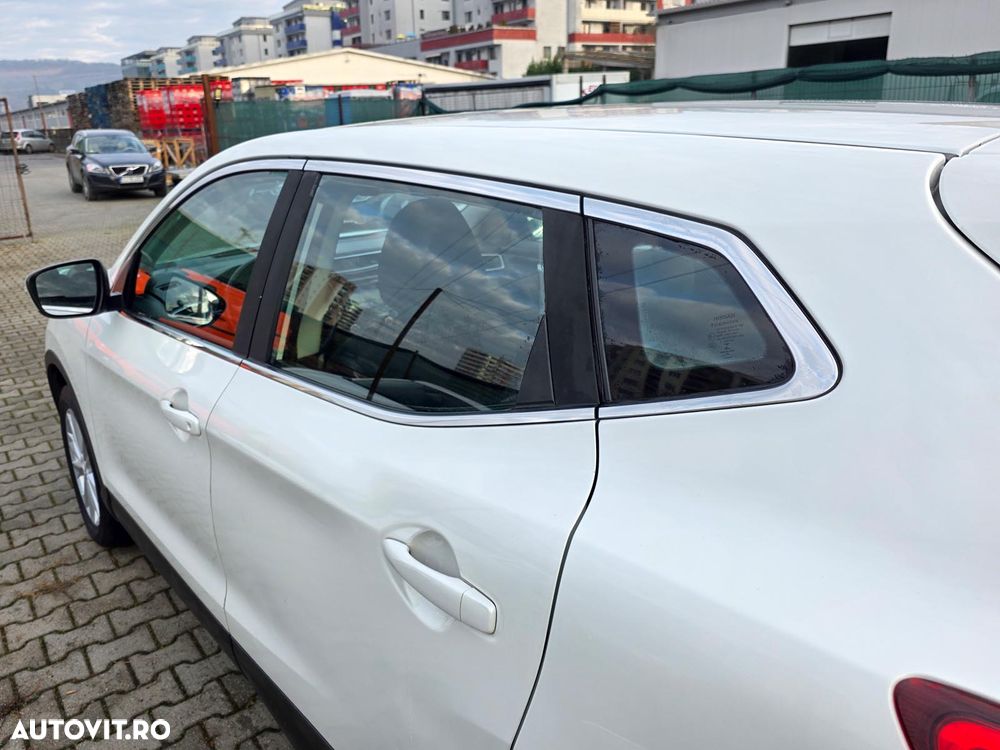 Nissan Qashqai 1.5 DCI N-Connecta - 33
