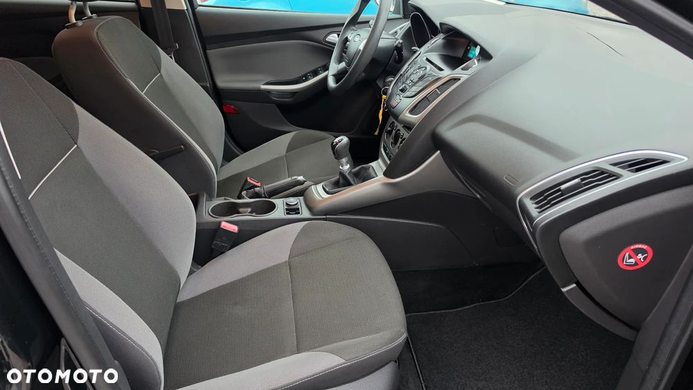 Ford Focus 1.0 EcoBoost Trend - 12