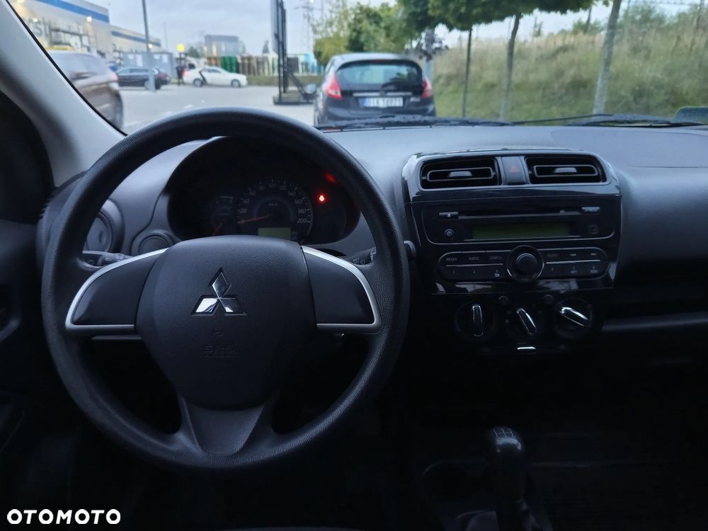 Mitsubishi Space Star - 14