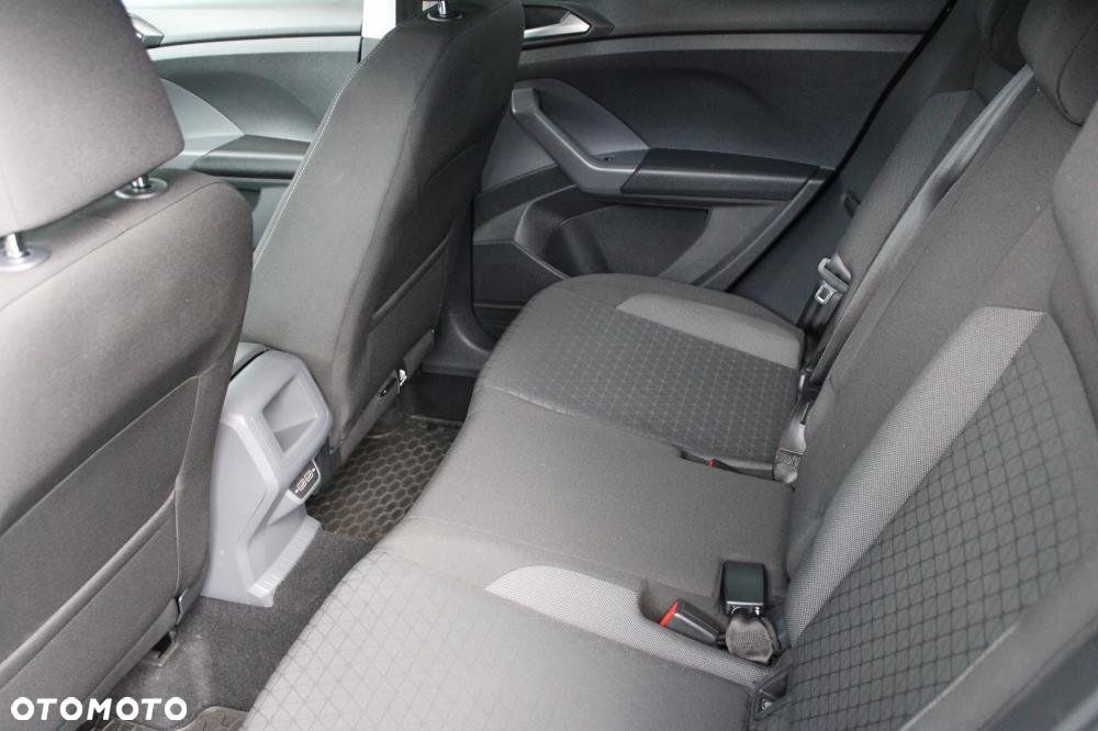 Volkswagen T-Cross - 9