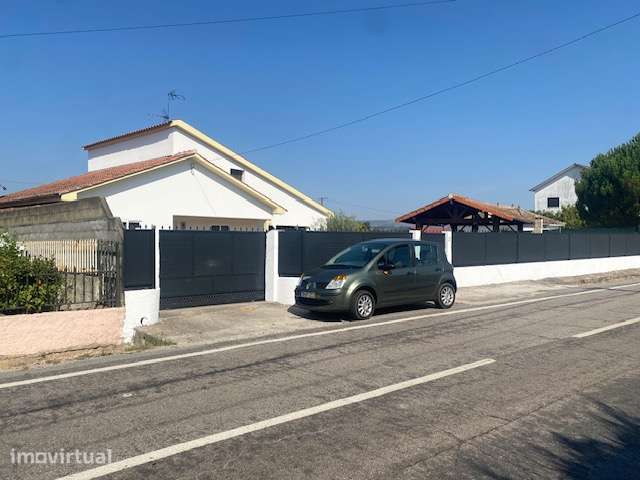 MORADIA CHALET E TERRENO 1000 M2 VILA VERDE DA RAIA - Grande imagem: 5/52