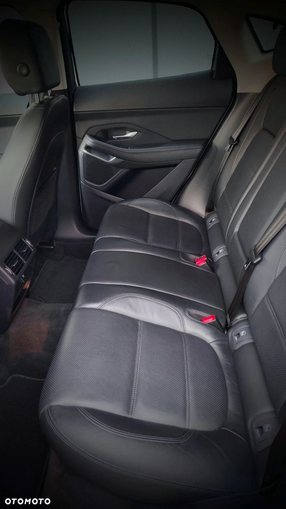 Jaguar E-Pace 2.0 i4P AWD S - 8
