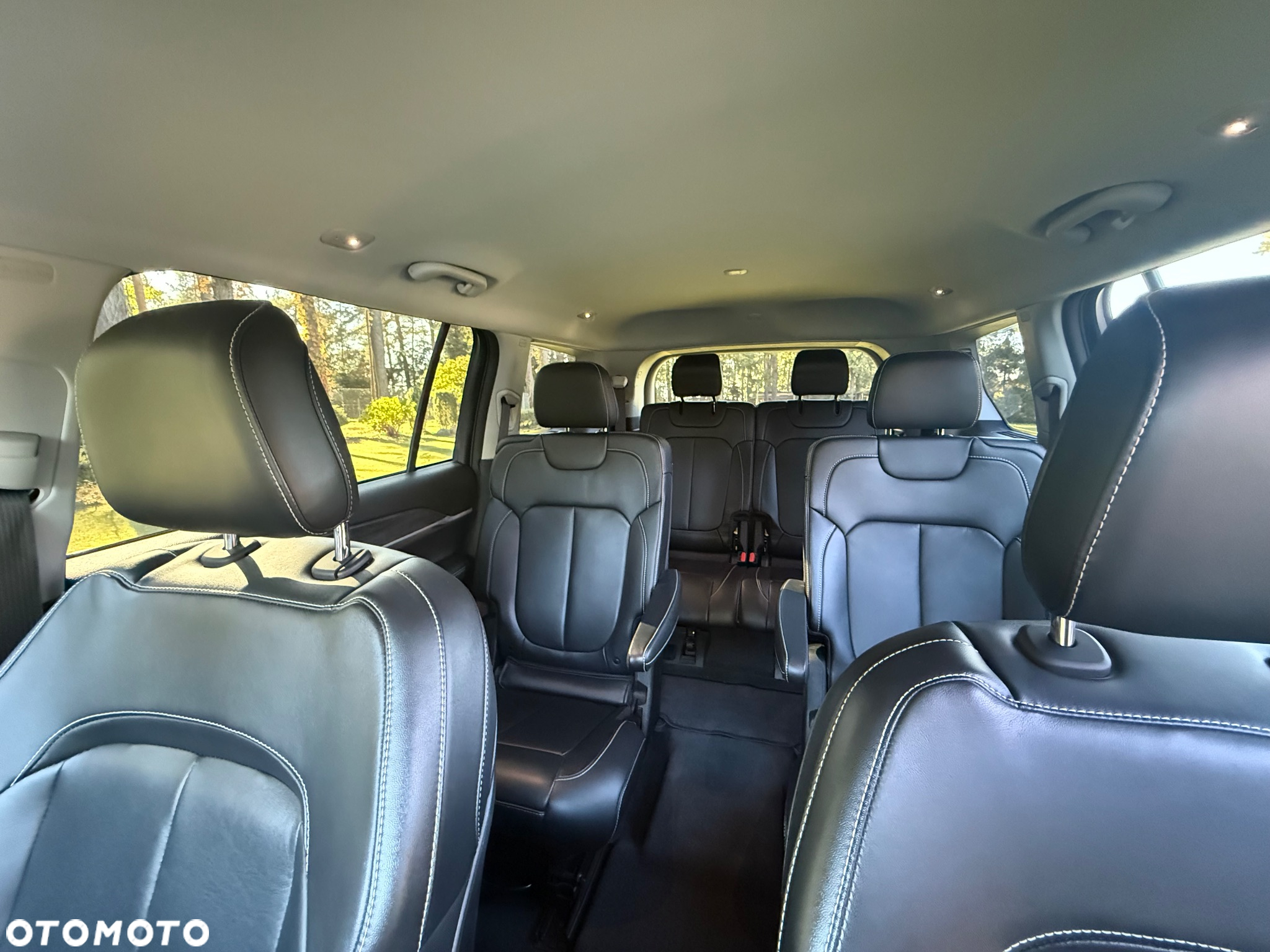 Jeep Grand Cherokee - 27
