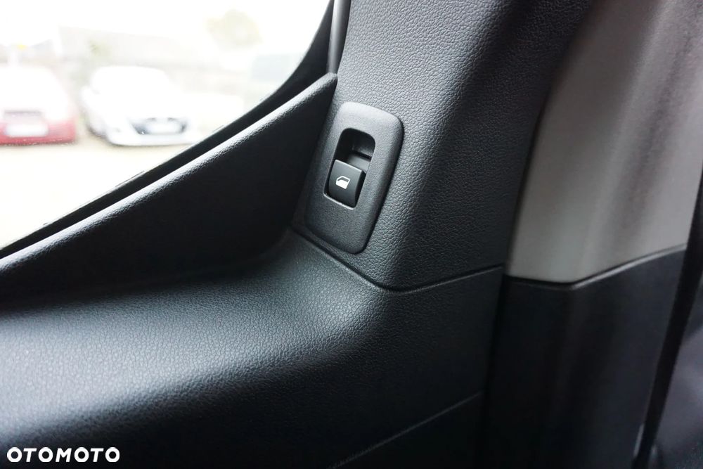 Toyota Proace City Verso 1.5 D-4D Business - 32