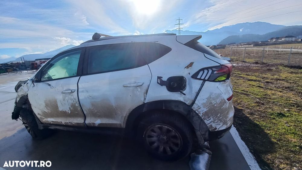 Dezmembram Hyundai Tucson 3 1.6 T-GDI 4WD G4FJ - 2