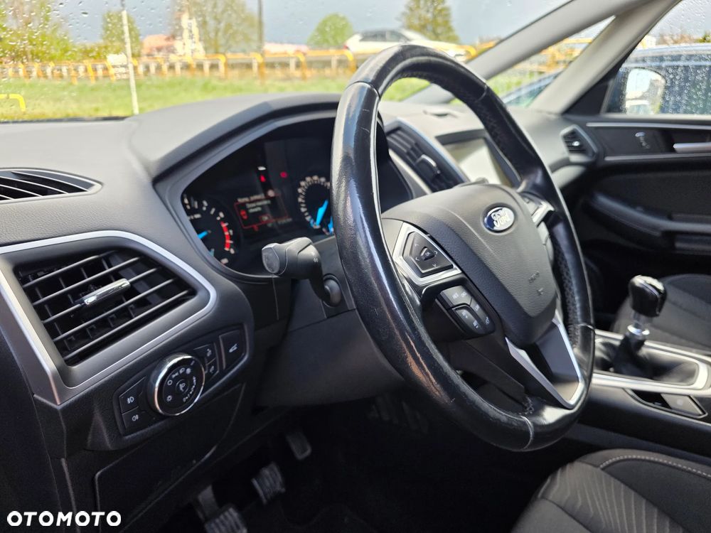 Ford S-Max - 10