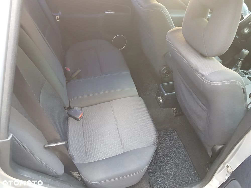 Mitsubishi Space Star - 11