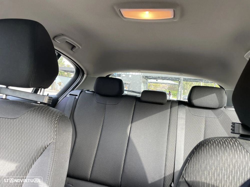 BMW 116 d EfficientDynamics Edition Urban Line - 5