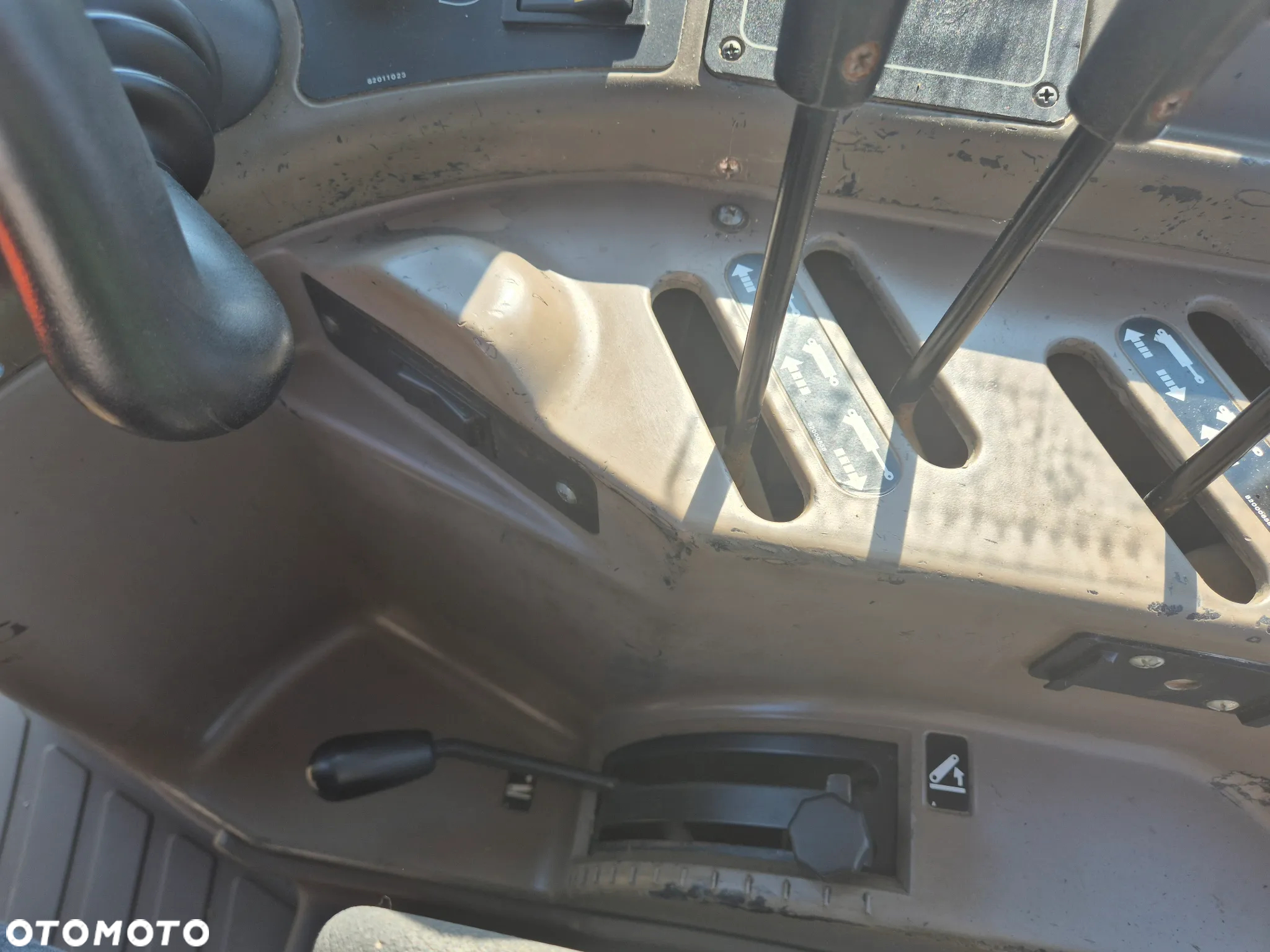 New Holland M160 8560 M160 TM165 Ford FiatArgri Fiat Tm150 TM135 135 M 135 115  Ford 8360 - 23