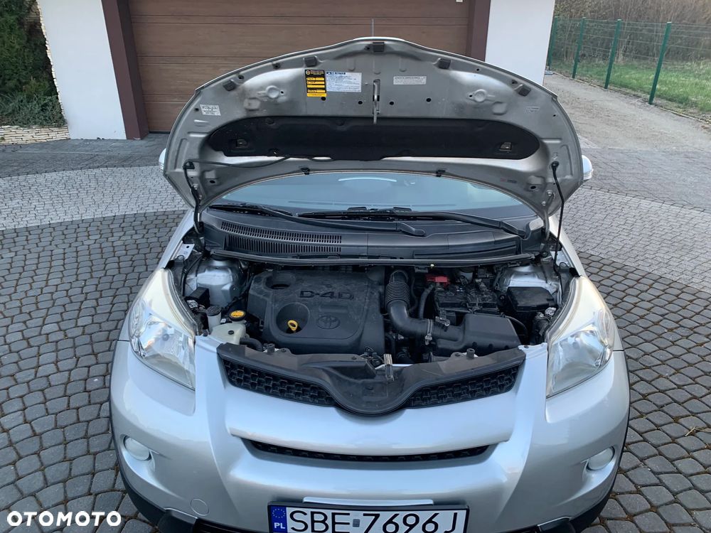 Toyota Urban Cruiser 1.4 D-4D 4x4 - 17