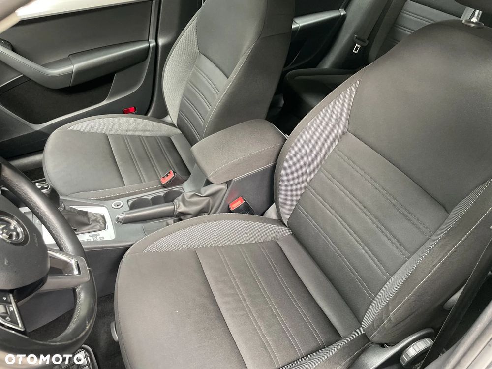 Skoda Octavia 2.0 TDI SCR Ambition DSG - 11