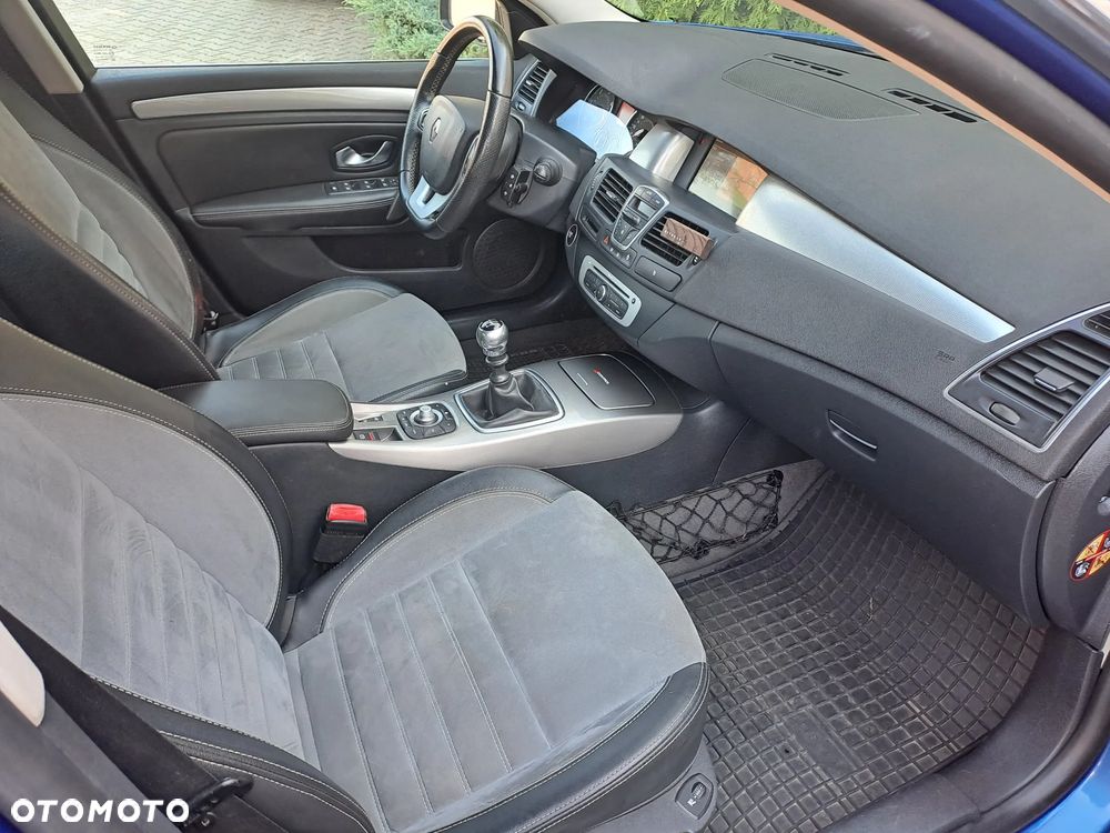 Renault Laguna Grandtour 2.0 dCi FAP Expression - 35